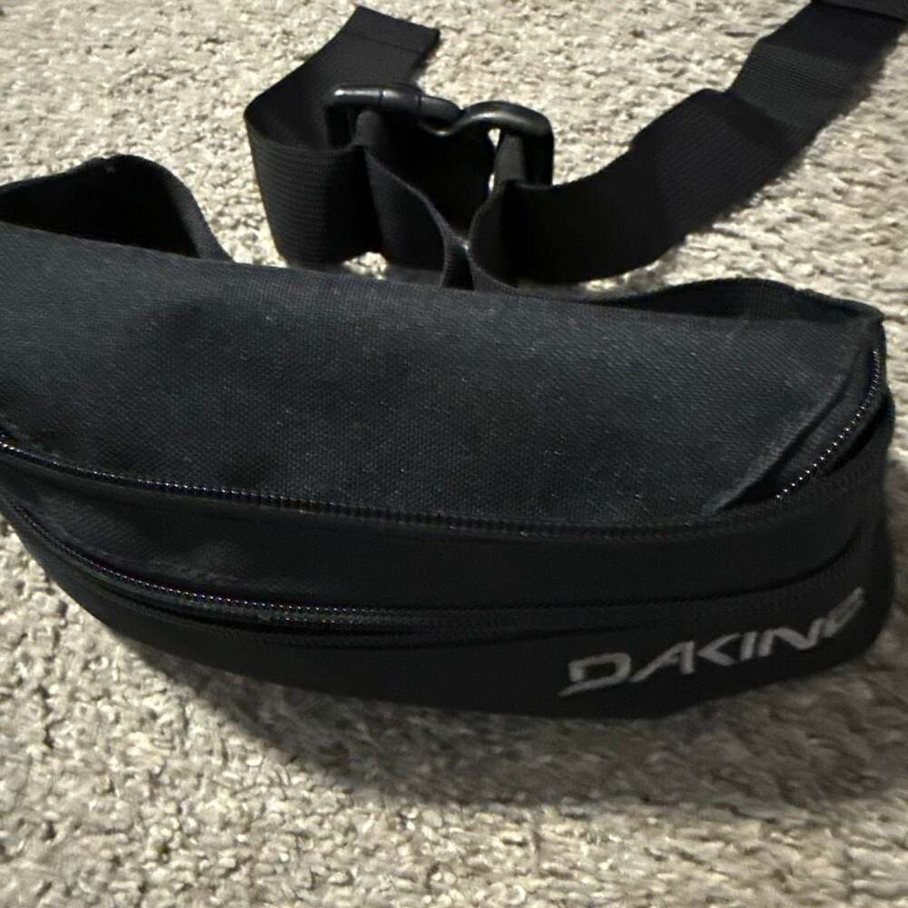 Dakine Classic Hip Pack Black Waist Bag